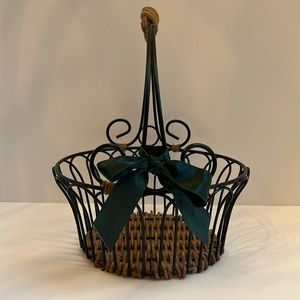 Hunter Green Metal Woven Basket